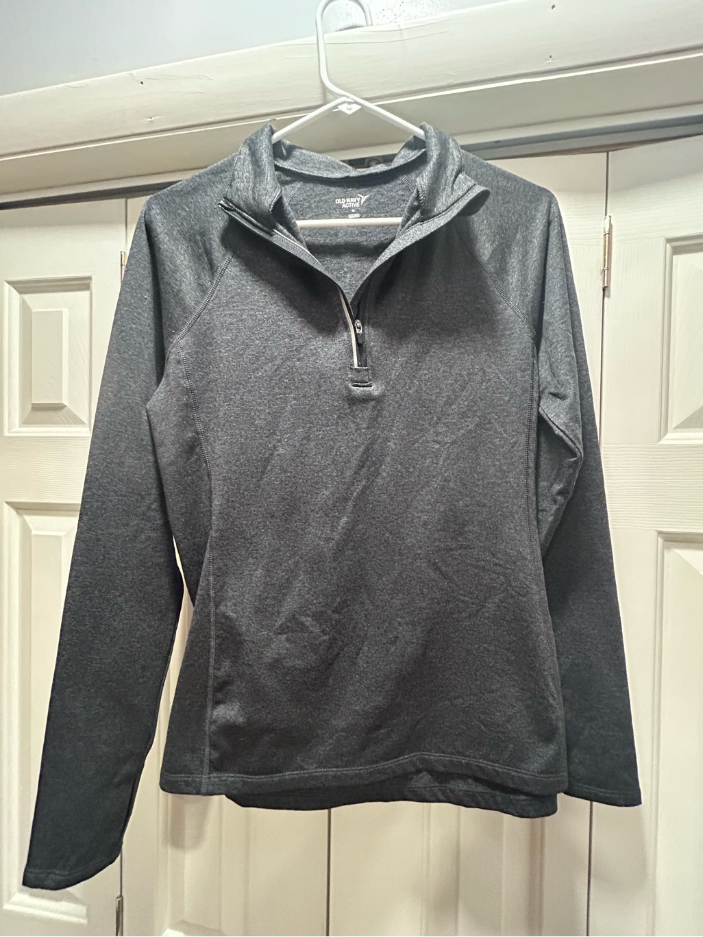Old Navy Women’s Active Go Dry 1/4 Zip Pullover